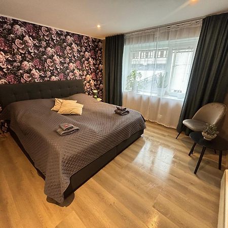3 Rooms Apartment In Center Олесунн Екстер'єр фото