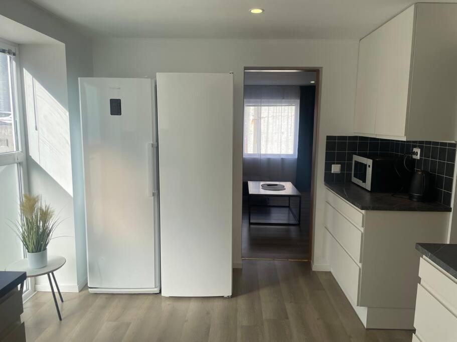 3 Rooms Apartment In Center Олесунн Екстер'єр фото